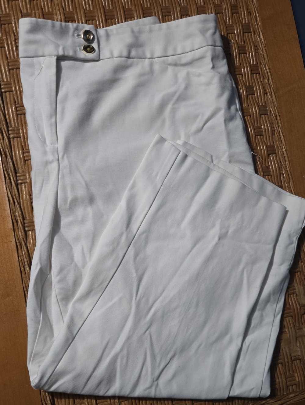 Valerie Stevens White Capris with Gold Label Detail